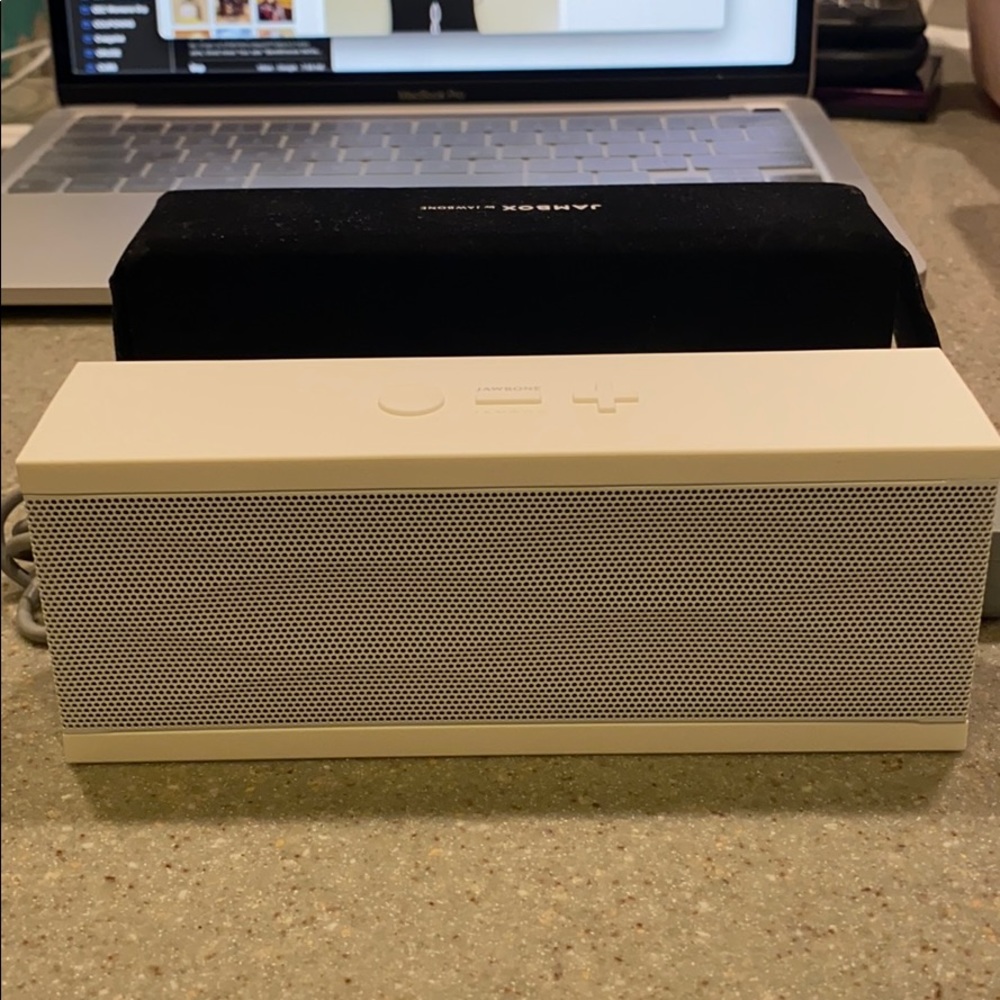 Jawbone JAMBOX MINI Bluetooth Wireless Speaker